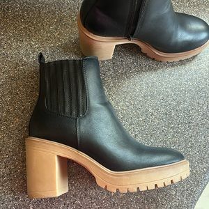 Jade Dolce Vita boot size 8 worn once
